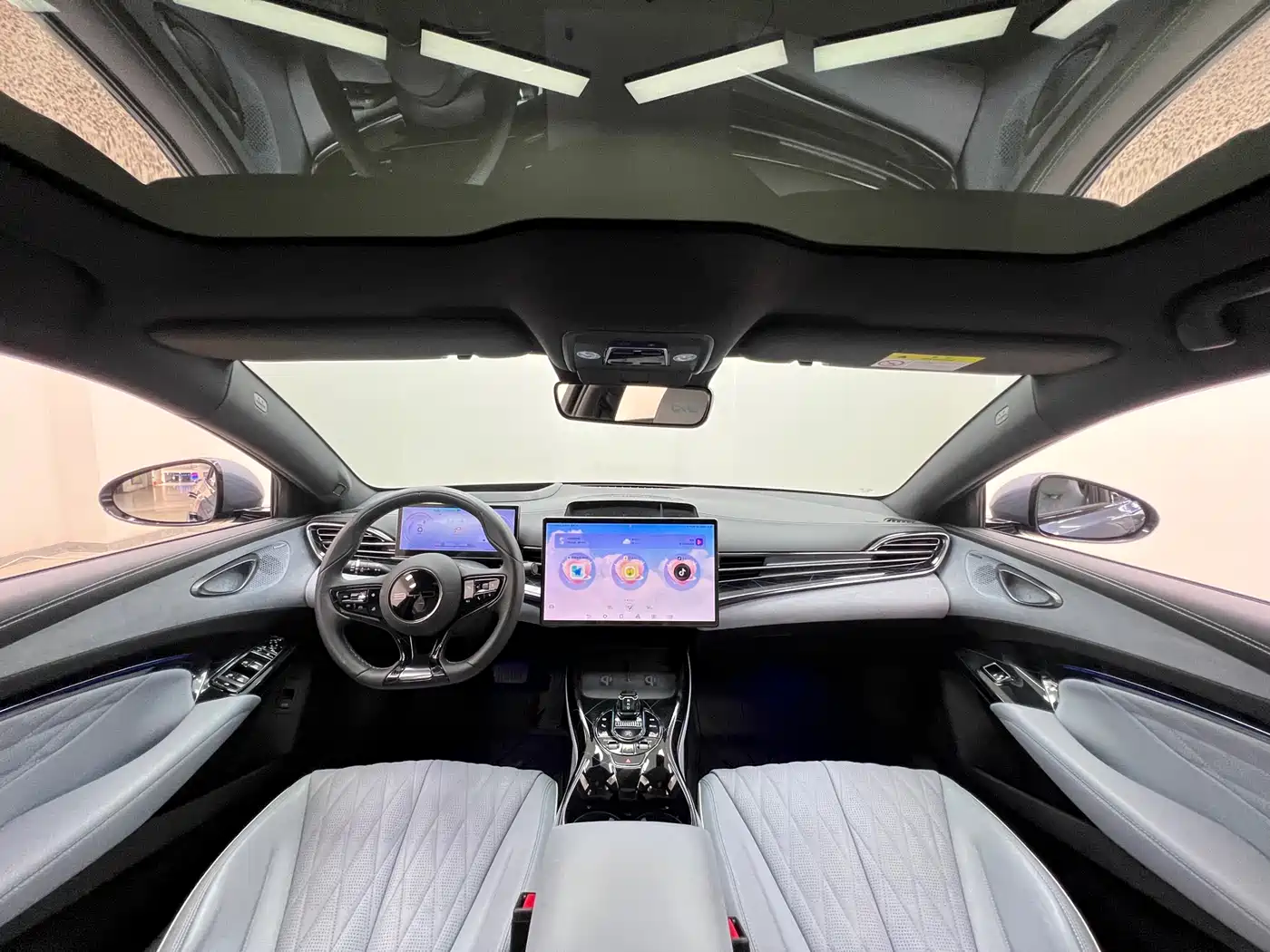BYD Seal 2022 700km Long Range RWD Edition фото 19