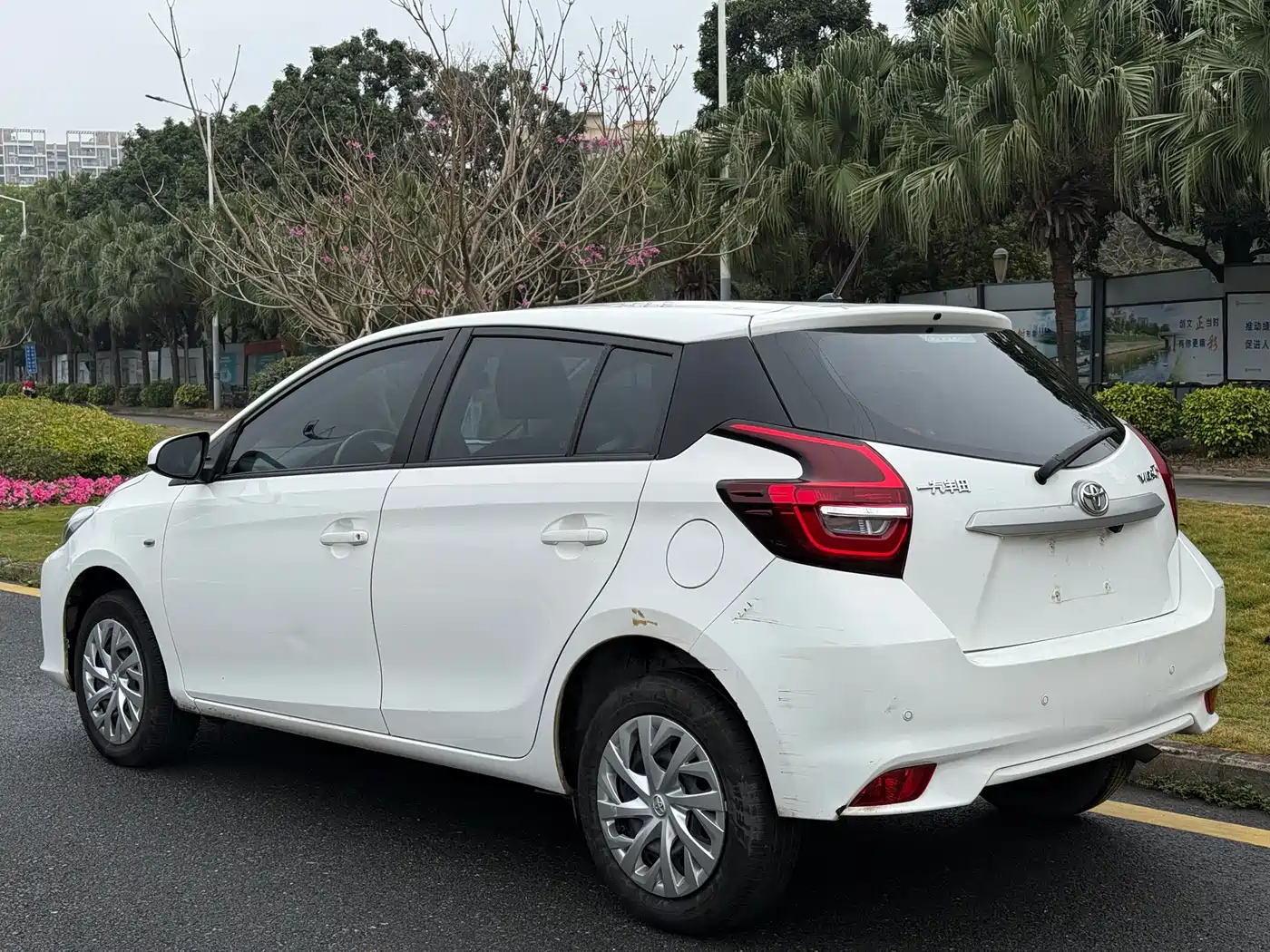 Toyota Vios FS 2021 1.5L CVT Fengchi Edition фото 4