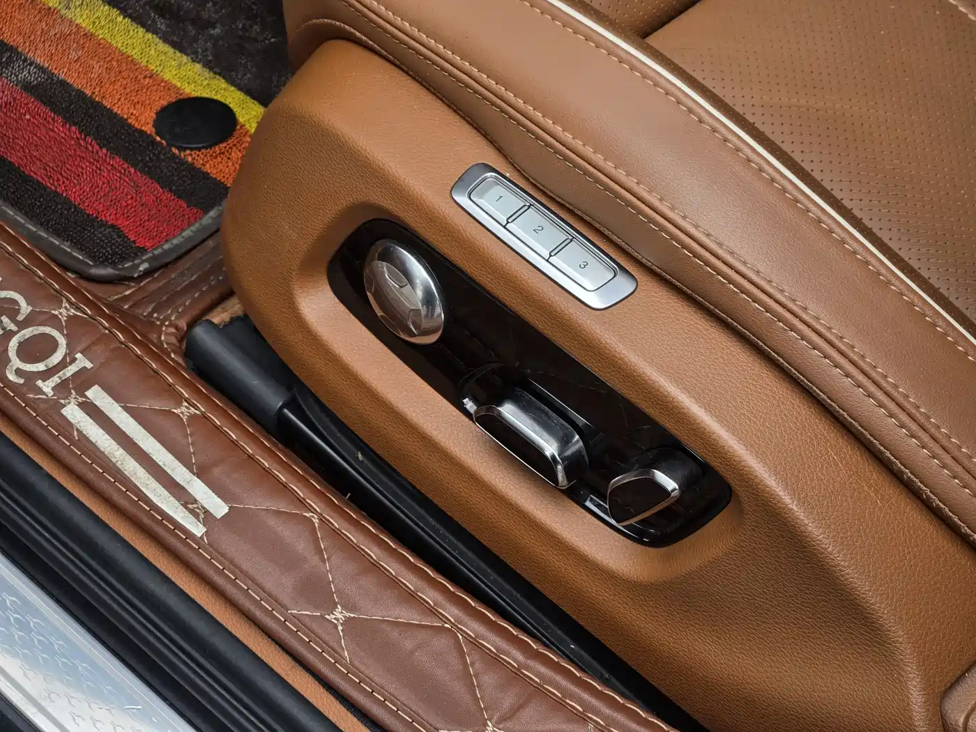 Hongqi H9 2020 2.0T Smart Connection Qi Xiang Edition фото 15
