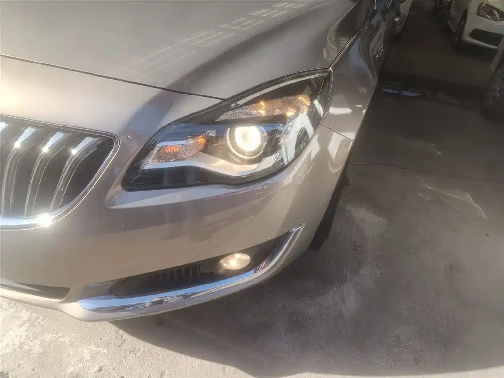 Buick Regal 2015 2.0L Elite Fashion Model фото 18