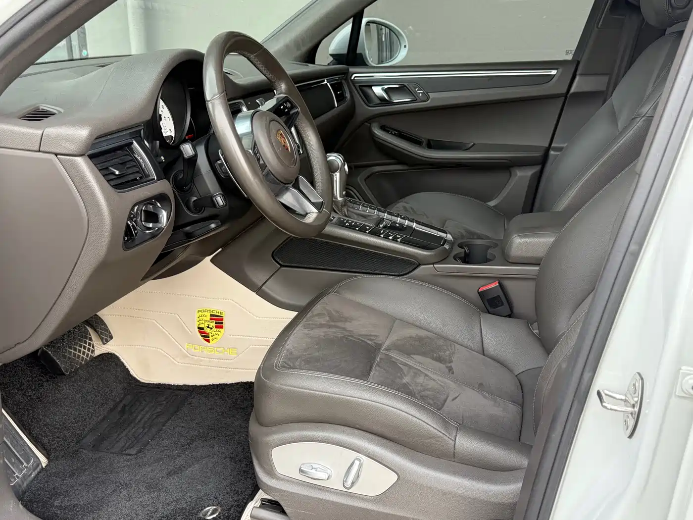 Porsche Macan 2017 Macan 2.0T фото 4
