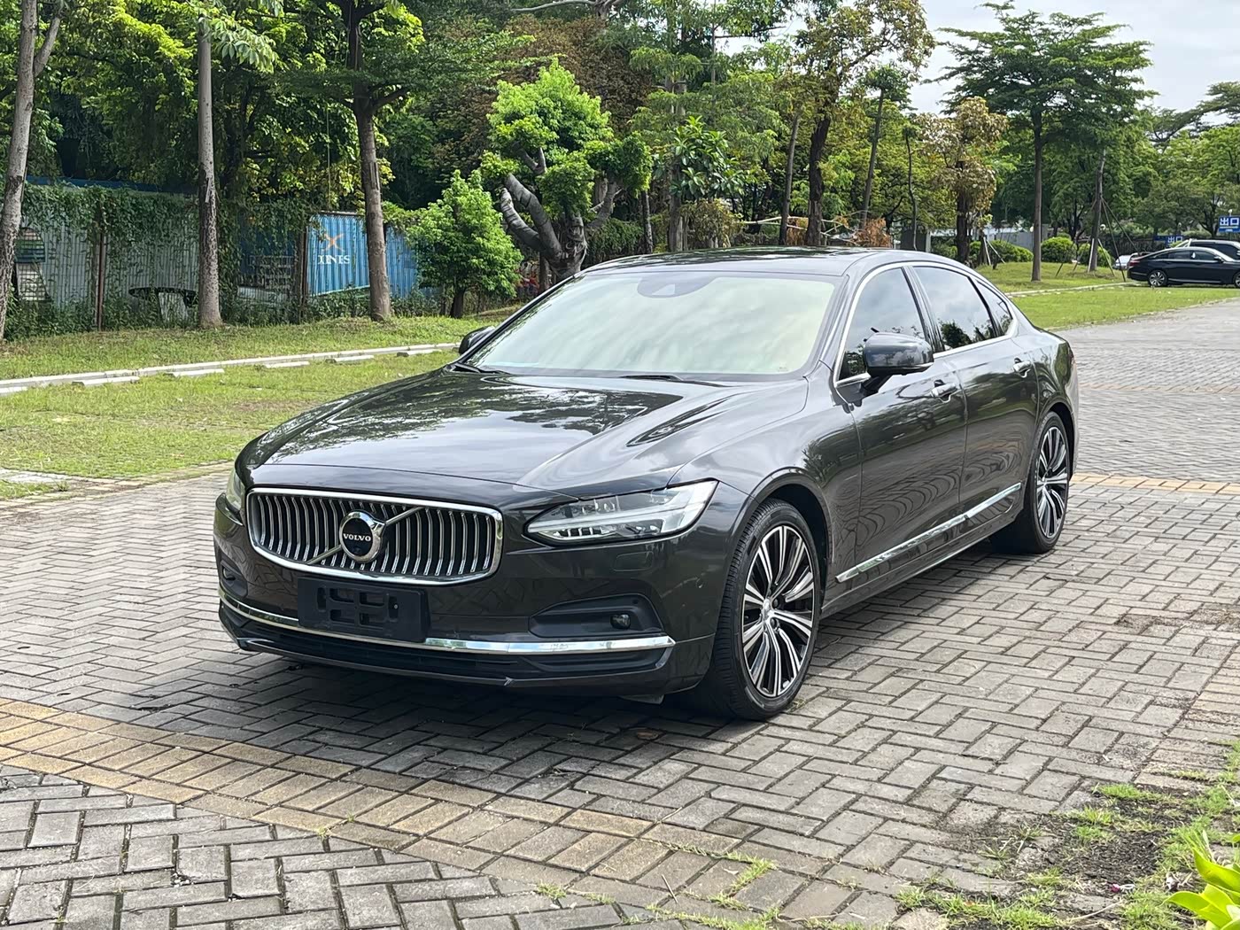 Volvo S90