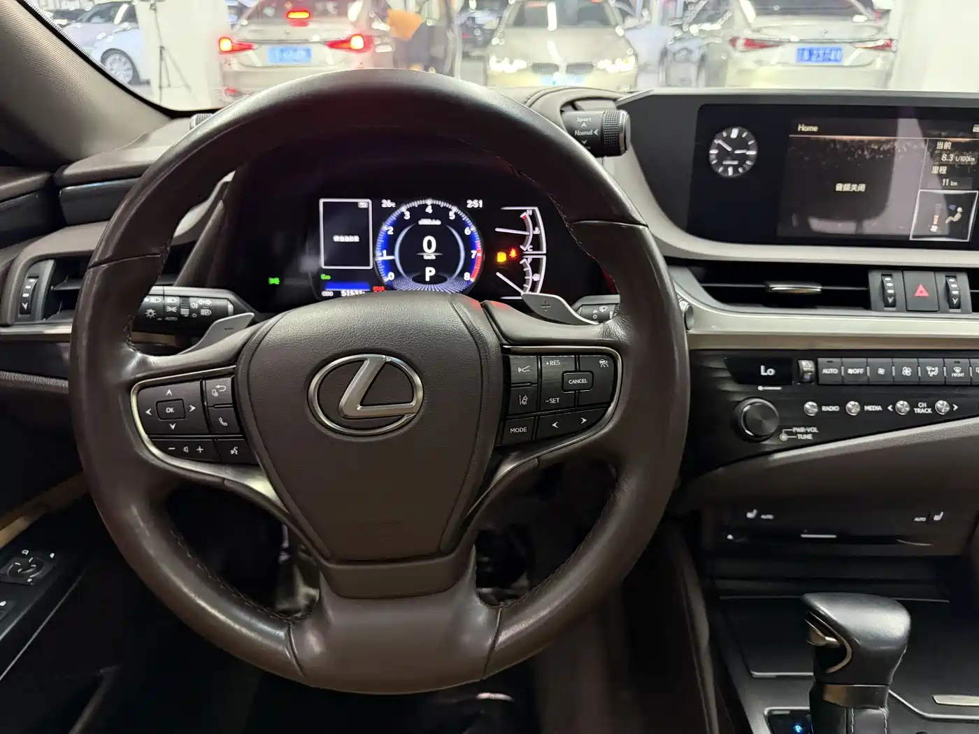 Lexus ES 2020 200 Excellence фото 12