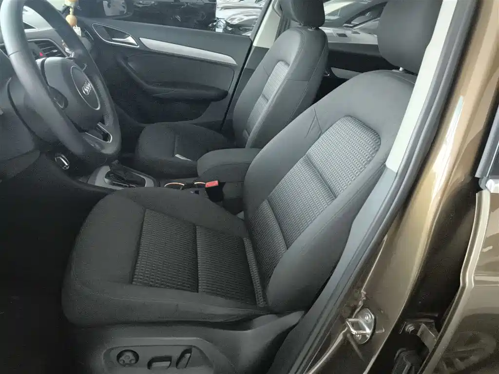 Audi Q3 2016 30 TFSI Heritage Edition Smart Leader фото 15