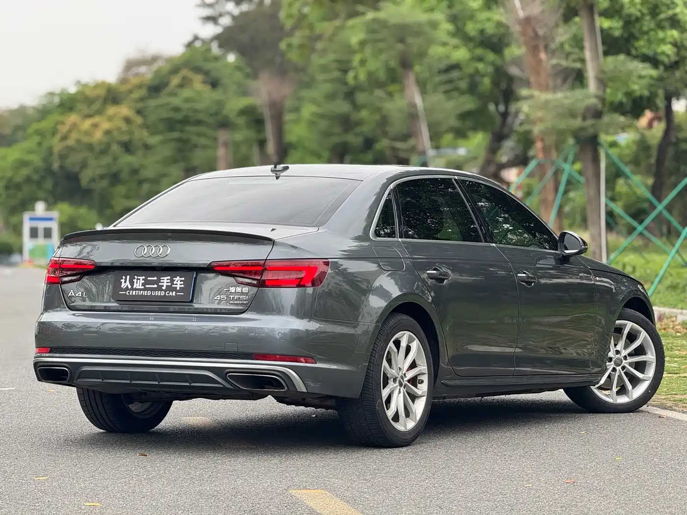 Audi A4L 2019 45 TFSI quattro Personality Sport (China VI) фото 4