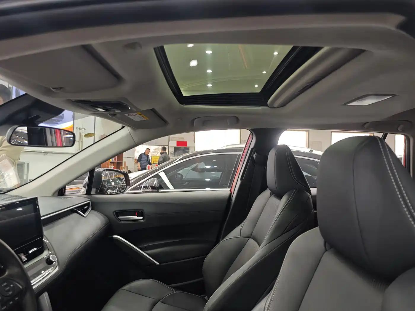 Toyota Frontlander 2022 2.0L CVT Luxury PLUS Edition фото 7