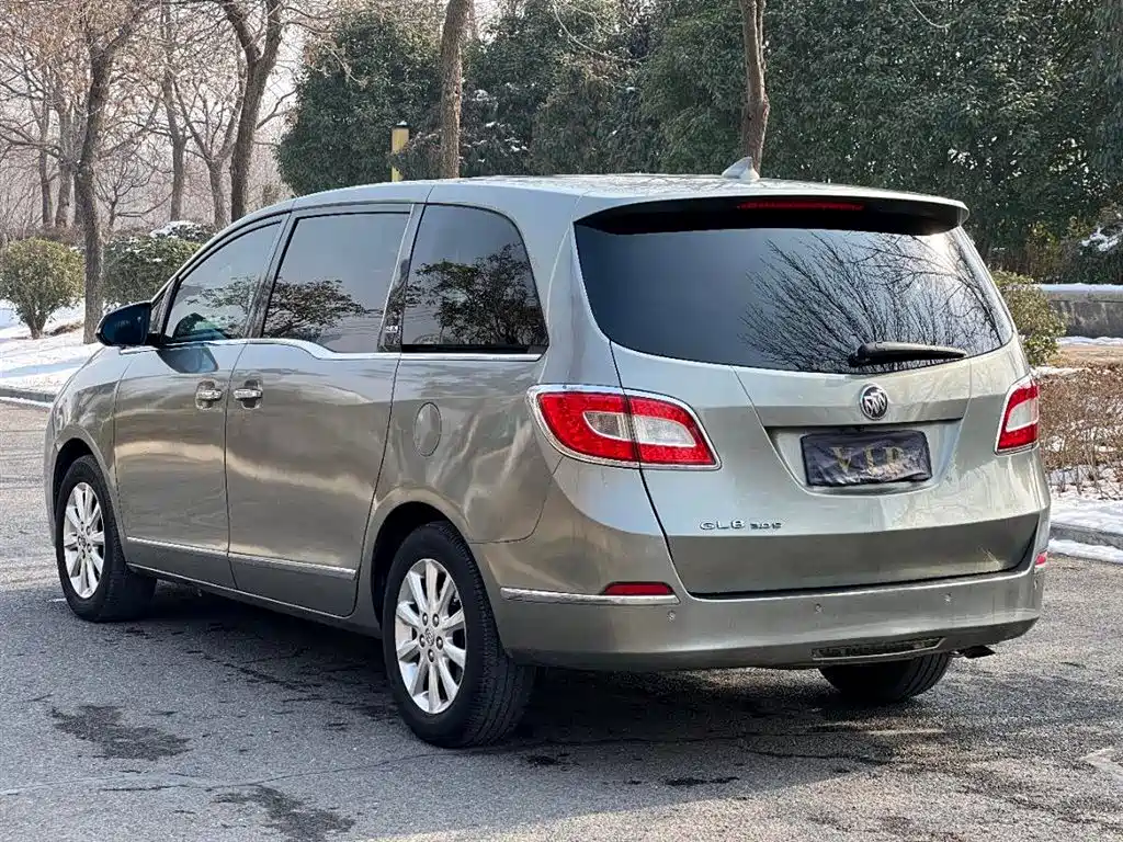 Buick GL8 2011 3.0L GT Luxury Business Elegance Edition фото 3