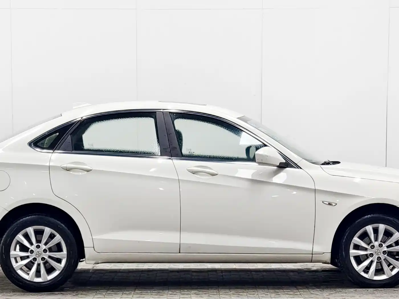 Фото 8 - BAIC Senova D50