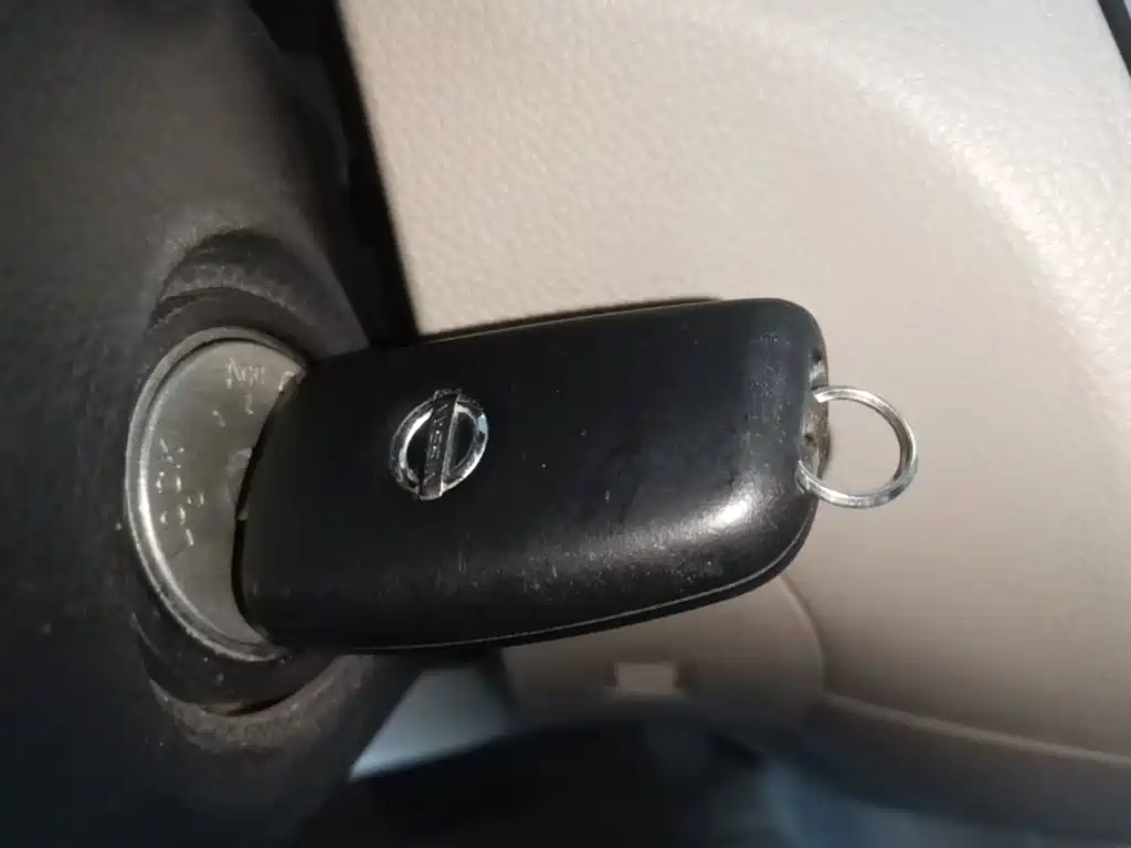 صورة 9 - Nissan Tiida