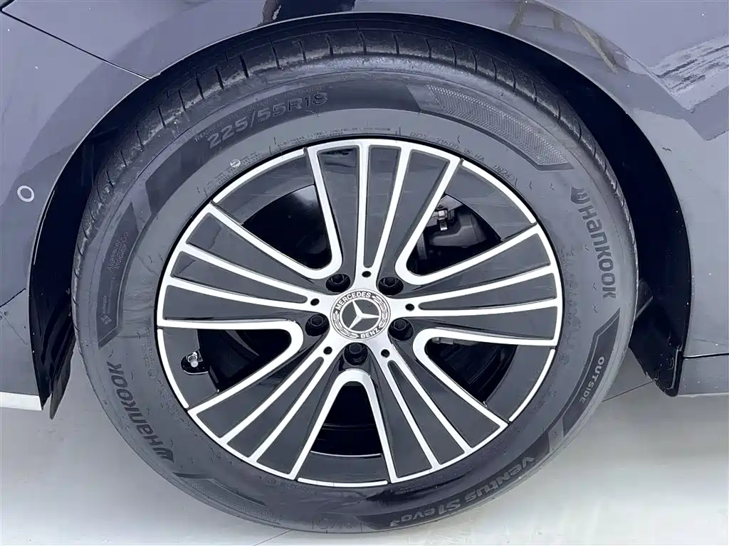 Mercedes-Benz E-Class 2024 Model E 260 L фото 11