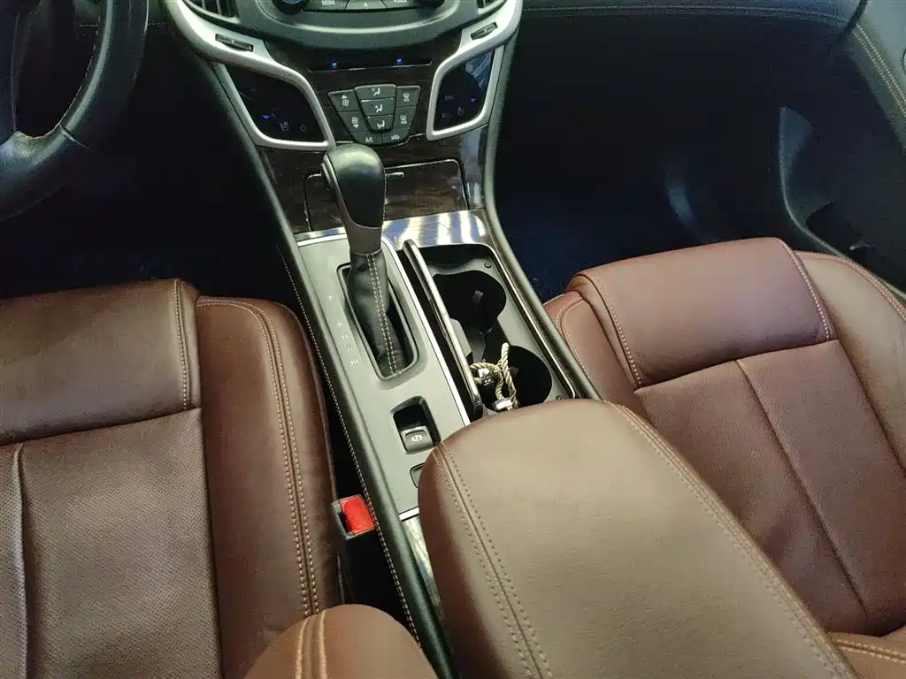 Buick LaCrosse 2013 2.4L SIDI Elite Comfort фото 14