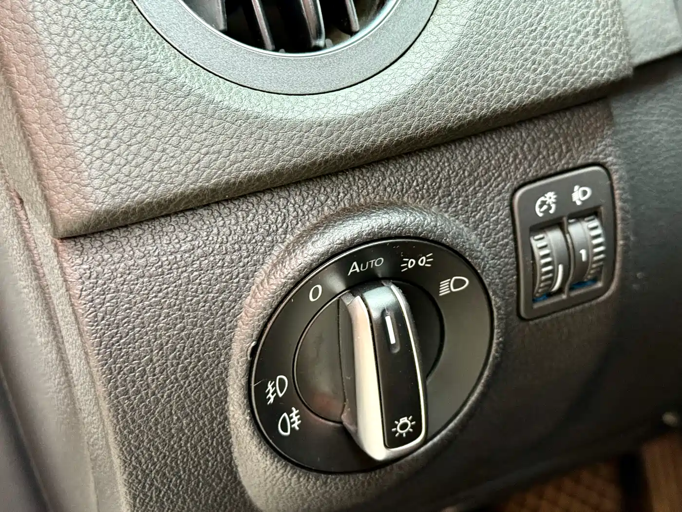 Volkswagen Tiguan 2012 2012 2.0TSI Comfort