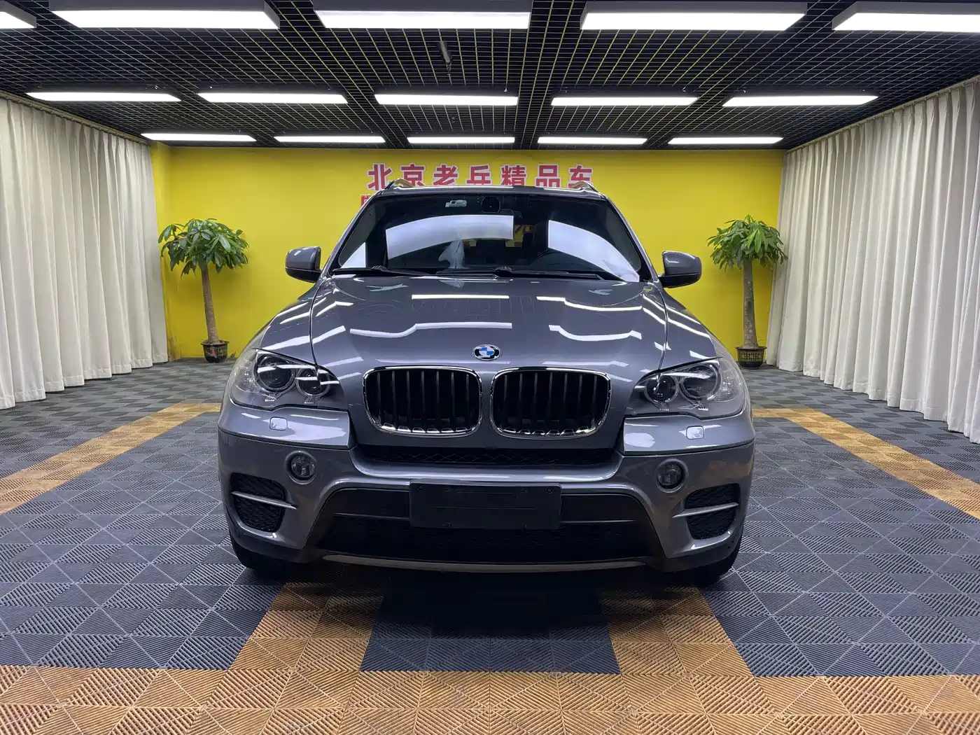BMW X5 (Import) 2011 xDrive35i Leading Edition фото 3