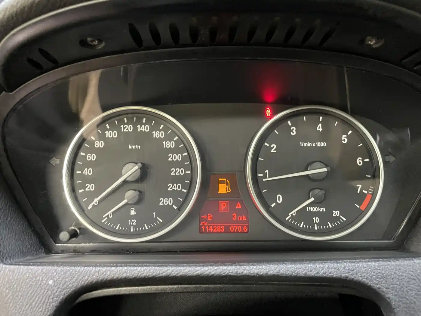 BMW X5 (Import) 2011 xDrive35i Leading Edition фото 18