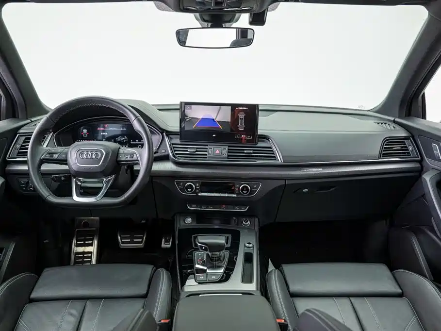 Audi Q5L 2024 Model 40 TFSI Luxury Dynamic фото 6