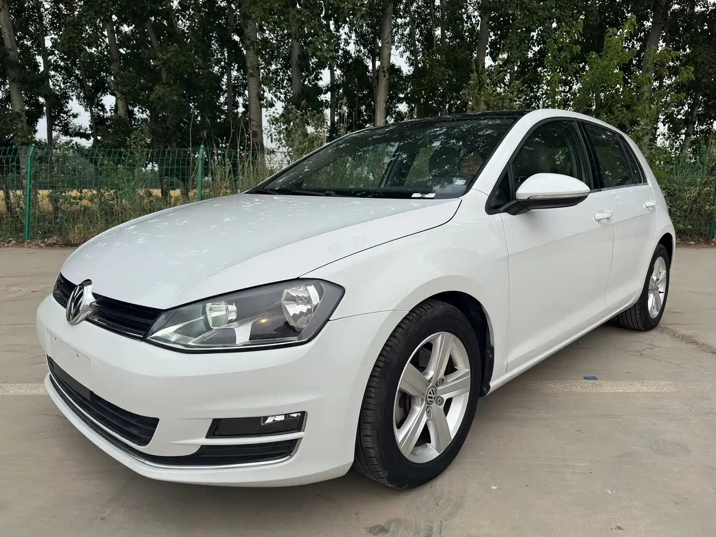 Volkswagen Golf 2014 1.6L Automatic Comfort