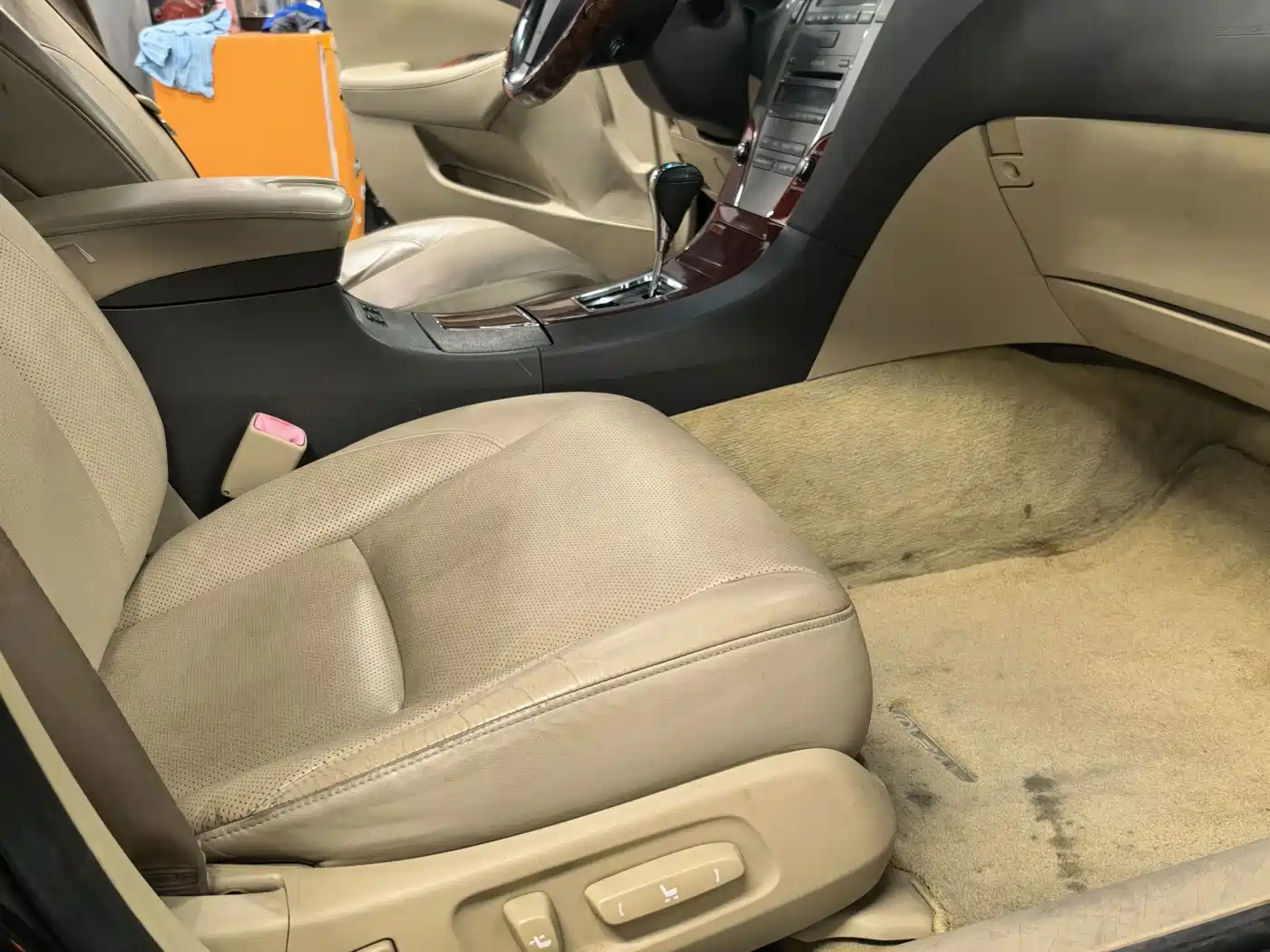 Фото 8 - Lexus ES