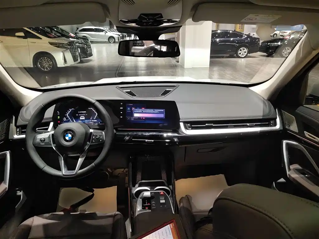 BMW X1 2023 sDrive25Li X Design Package фото 10