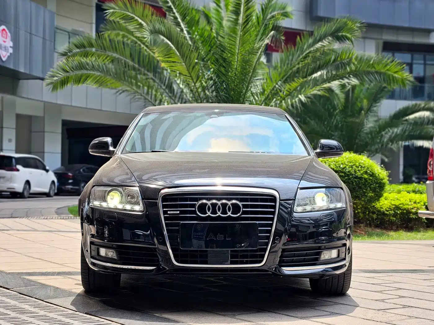 Audi A6L 2011 3.0 TFSI quattro Luxury фото 3