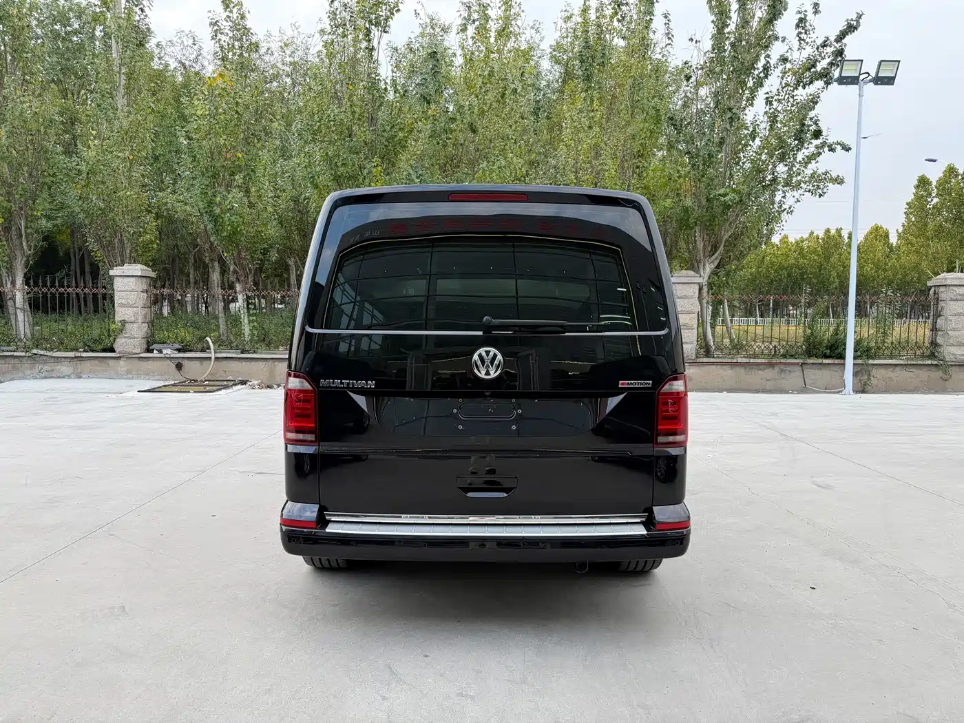 Volkswagen Multivan 2019 2019 2.0TSI 4WD Premium 7-seater