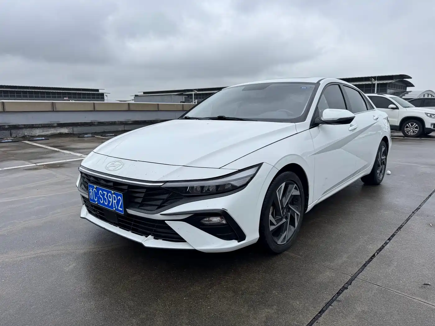 Hyundai Elantra 2023 1.5L CVT GLX Elite Edition