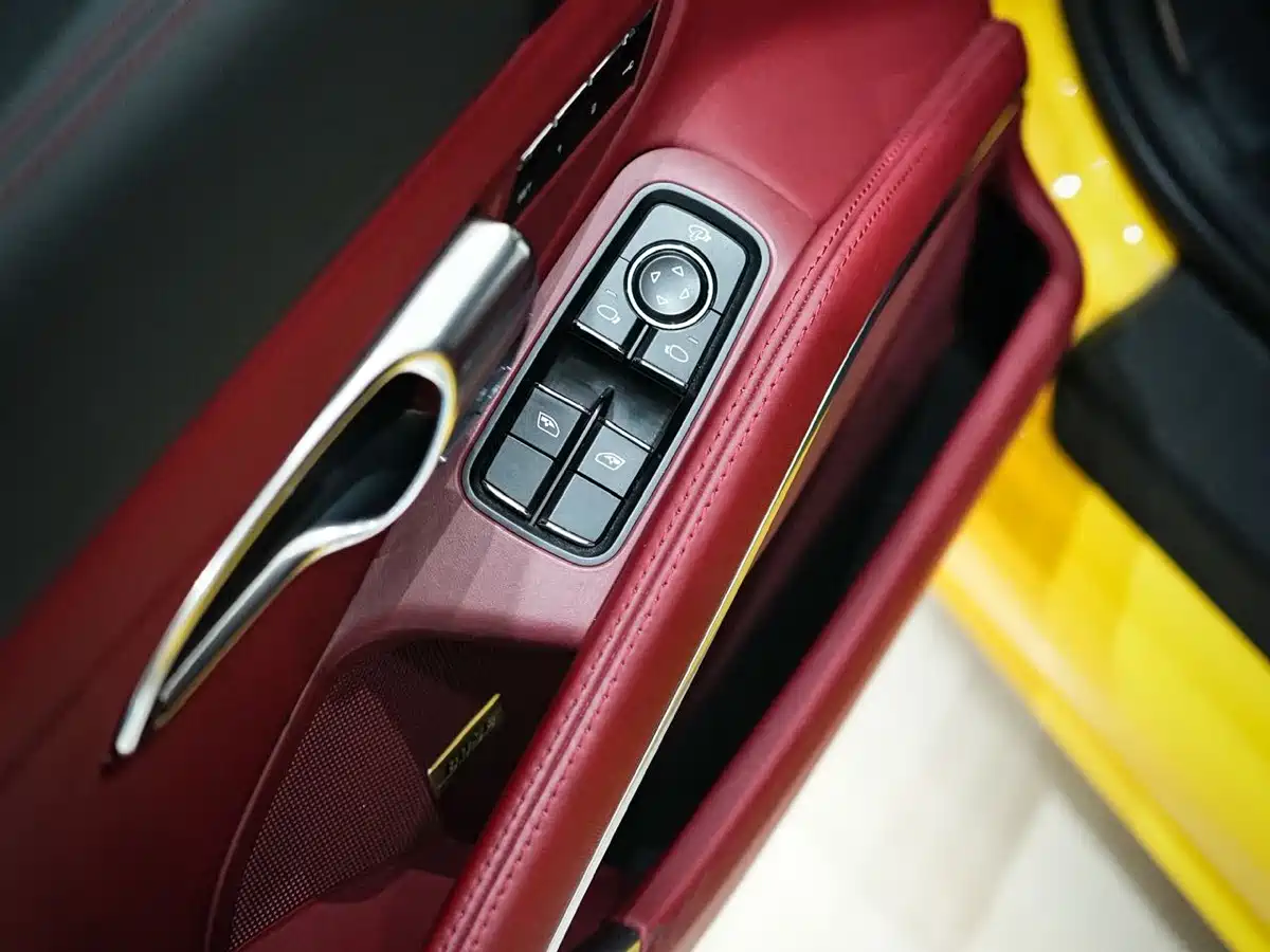 Porsche 718 2018 Cayman 2.0T фото 12