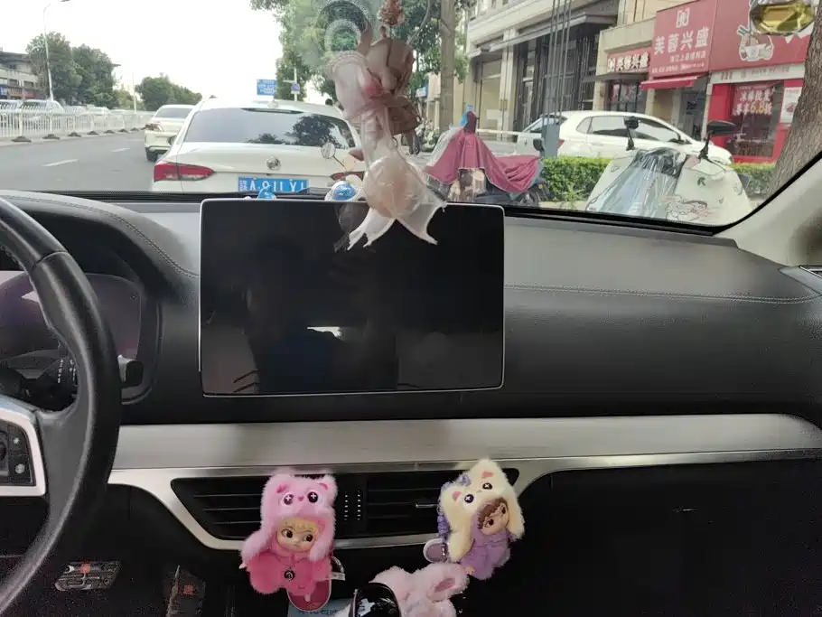 BYD Tang 2018 2018 2.0T Automatic Smart Connection Honor Edition 7-Seater China V
