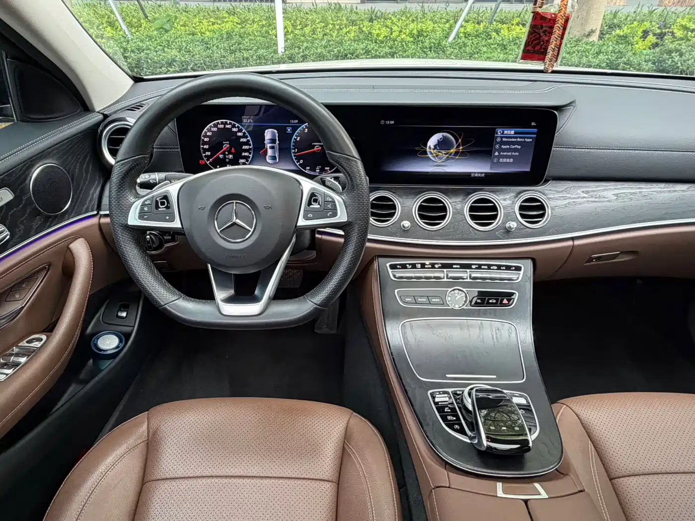 Mercedes-Benz E-Class 2018 E 300 L Sport Fashion фото 10