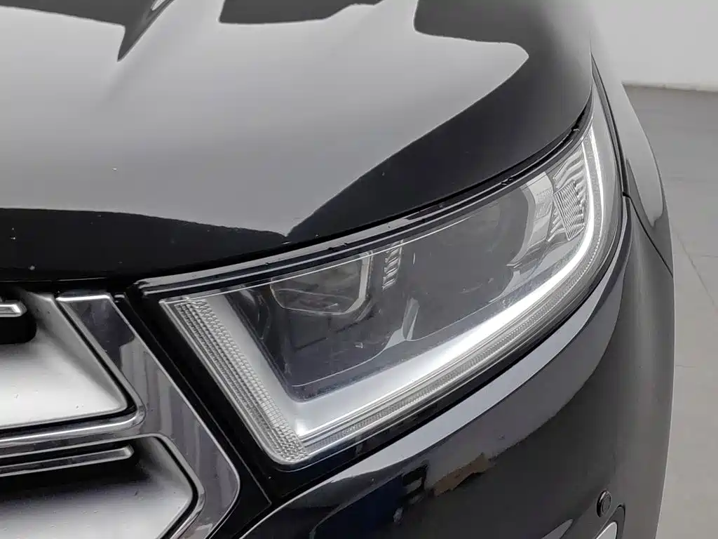 Фото 7 - Ford Edge