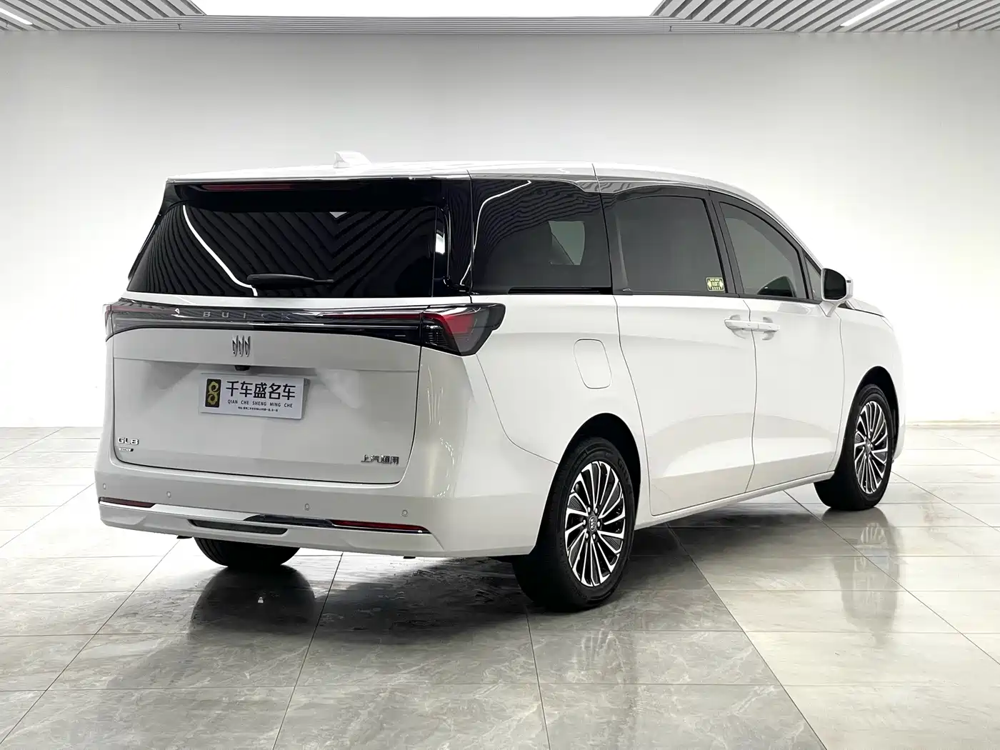 Buick GL8 New Energy 2026 2025 Land Honor Premium Edition 7-Seater