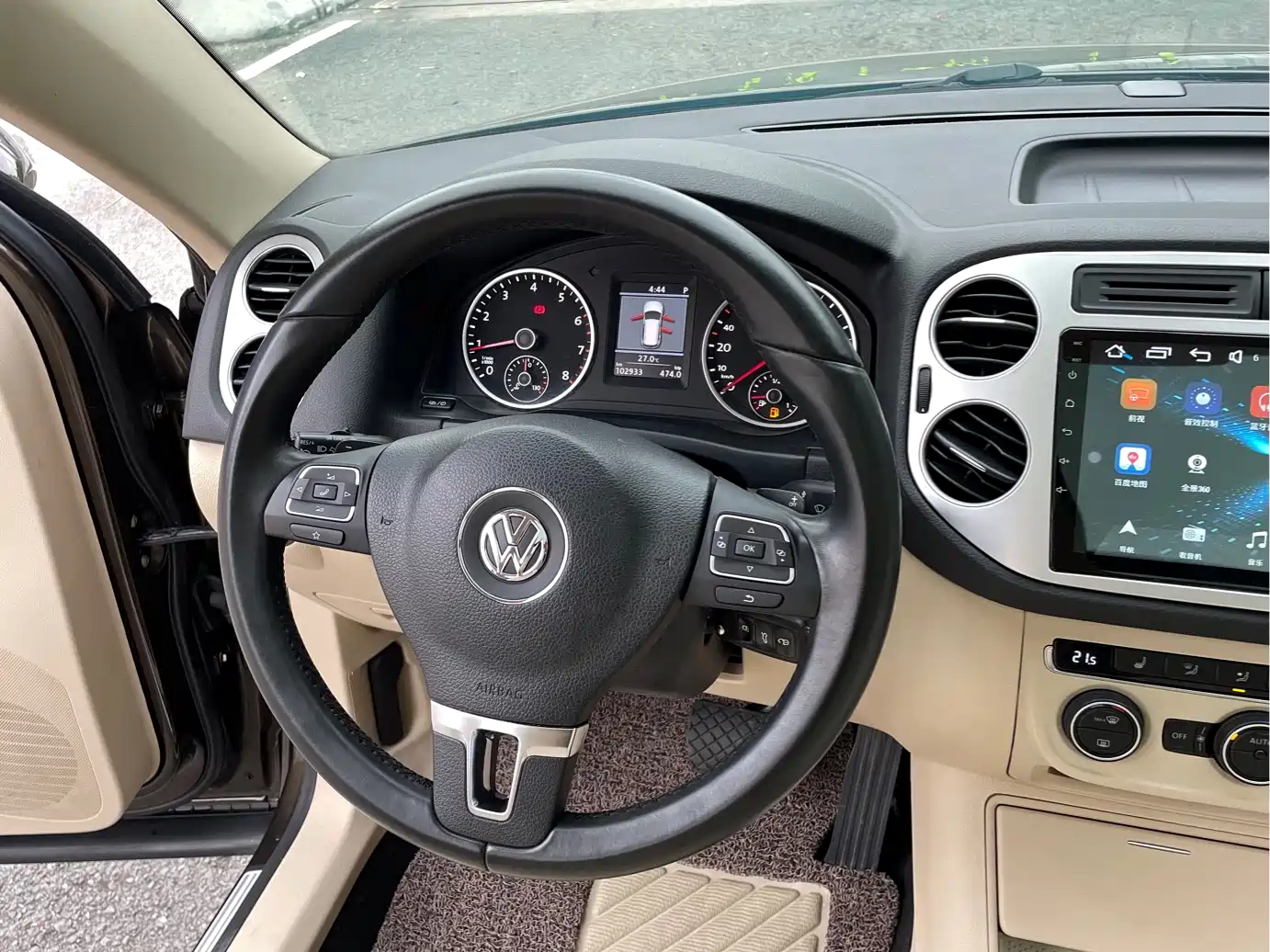 Volkswagen Tiguan 2013 1.8TSI Automatic 2WD Luxury Model фото 9