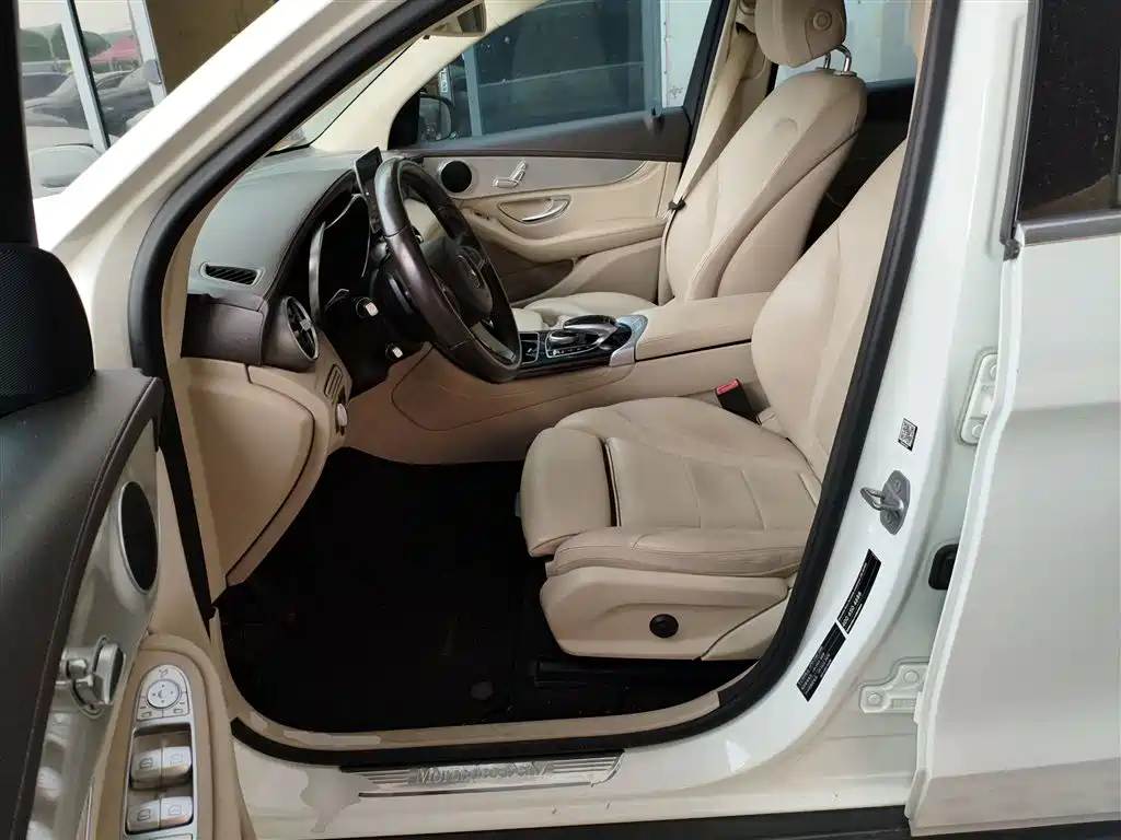 Mercedes-Benz GLC 2017 GLC 200 4MATIC фото 14