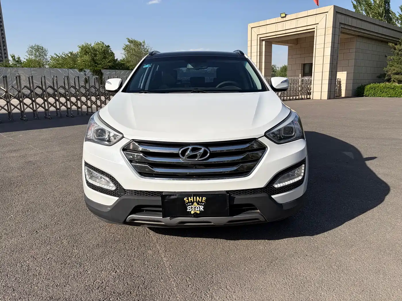Hyundai Santa Fe 2013 Model 2.4L Automatic 2WD Smart фото 2