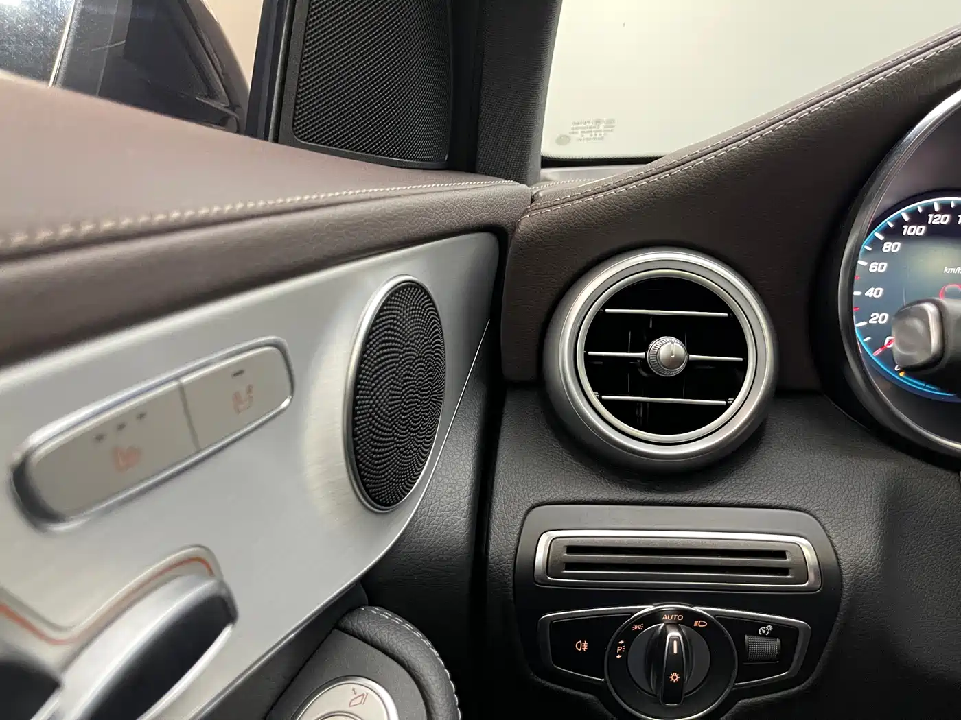 Mercedes-Benz GLC 2022 Facelift III GLC 260 L 4MATIC Dynamic фото 19