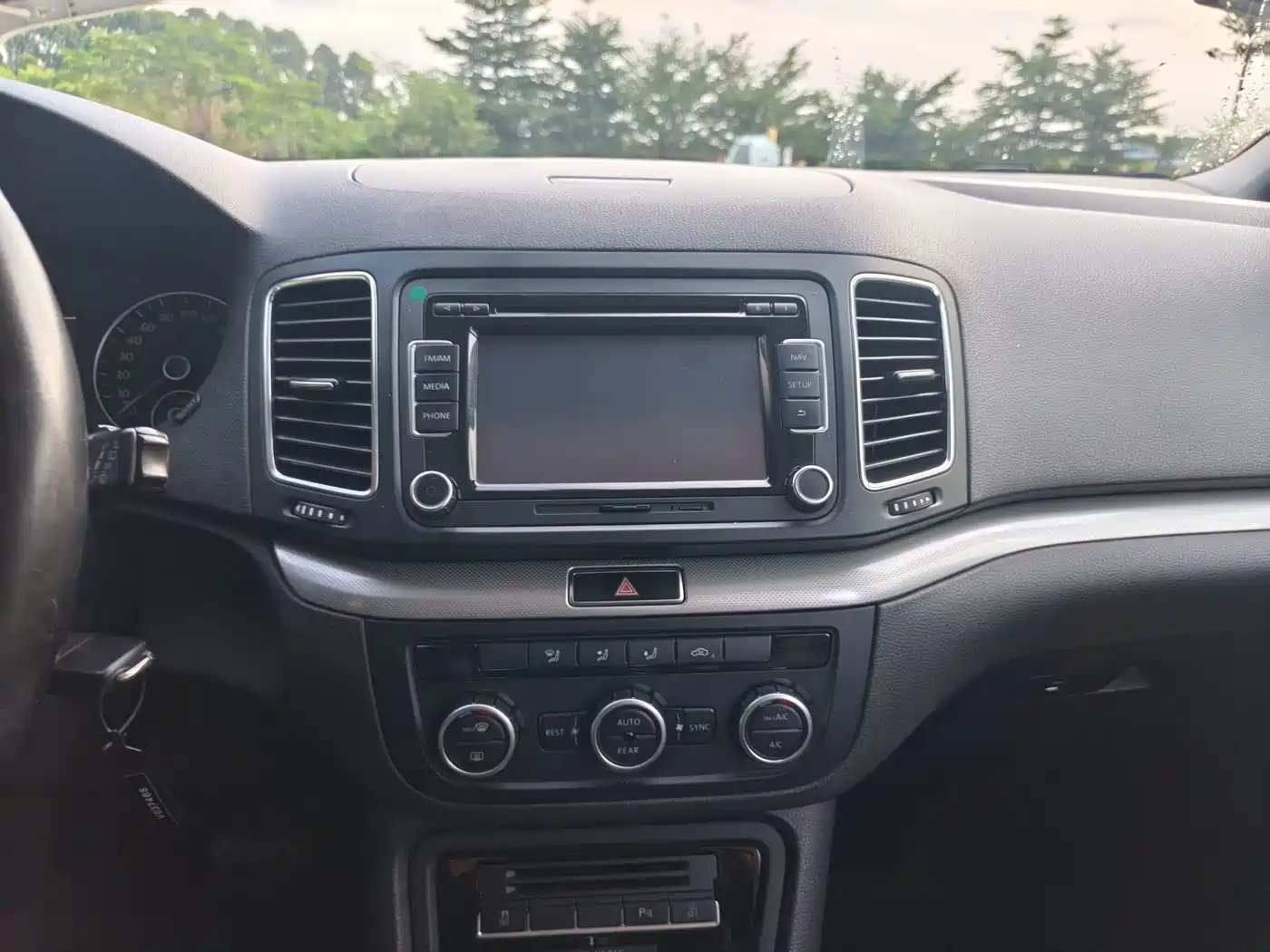 Volkswagen Sharan 2014 2014 2.0TSI Standard