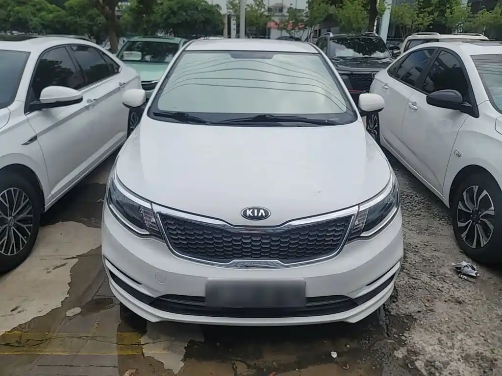 Kia K2 2017 2015 Sedan 1.4L AT GLS