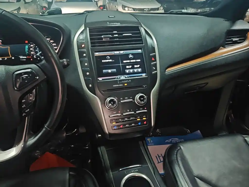 Lincoln MKC 2016 2016 2.0T 2WD Luxury