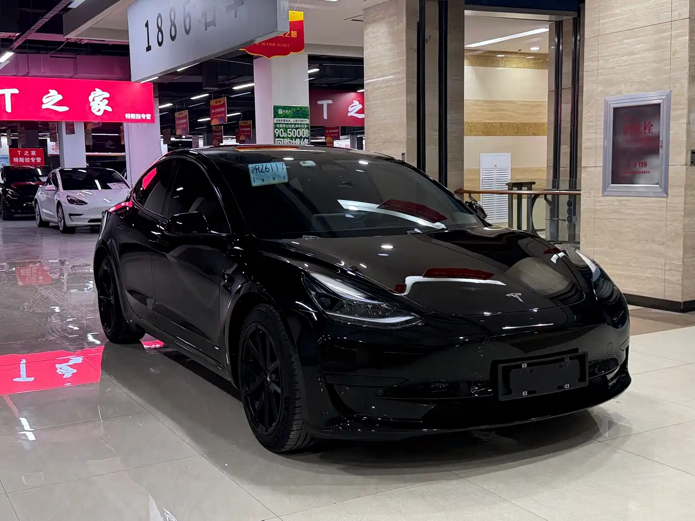 TESLA MODEL 3