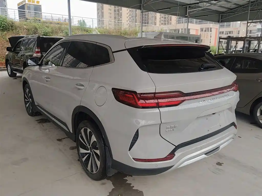 BYD Song PLUS PHEV 2024 Glory Edition DM-i 110km Flagship фото 5