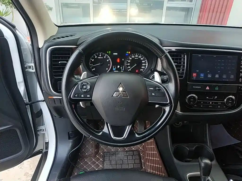 Mitsubishi Outlander 2017 2016 2.4L 4WD Elite Edition 5-seater