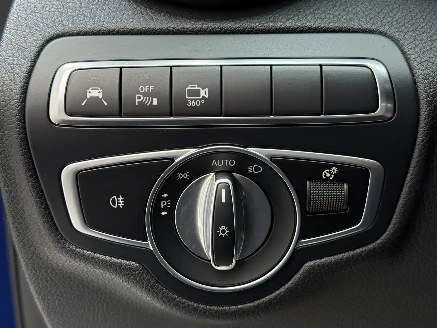Mercedes-Benz GLC 2019 GLC 260 L 4MATIC Luxury фото 24