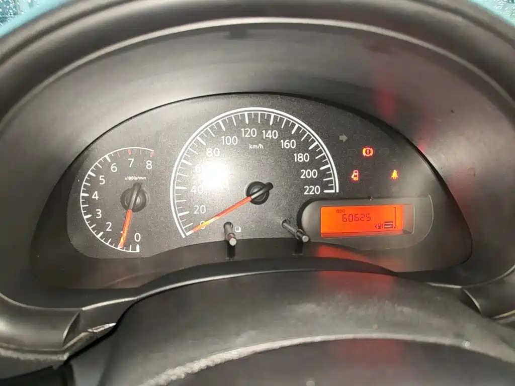 Nissan Sunny 2017 2015 1.5XE Manual Comfort