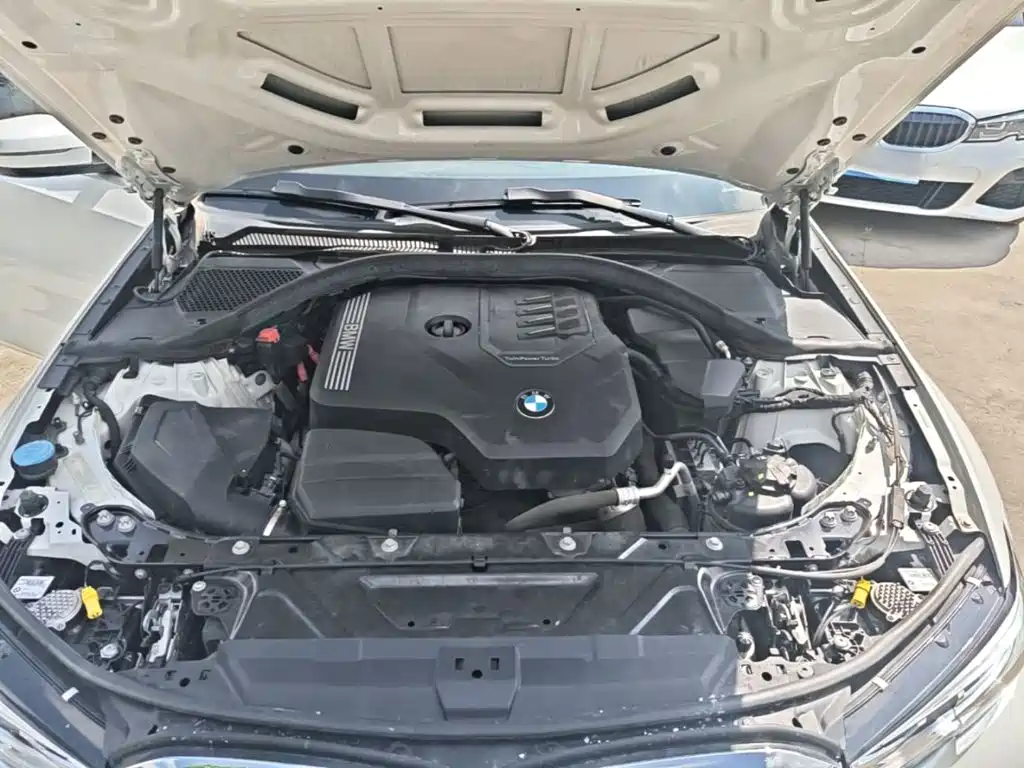 BMW 3-SERIES