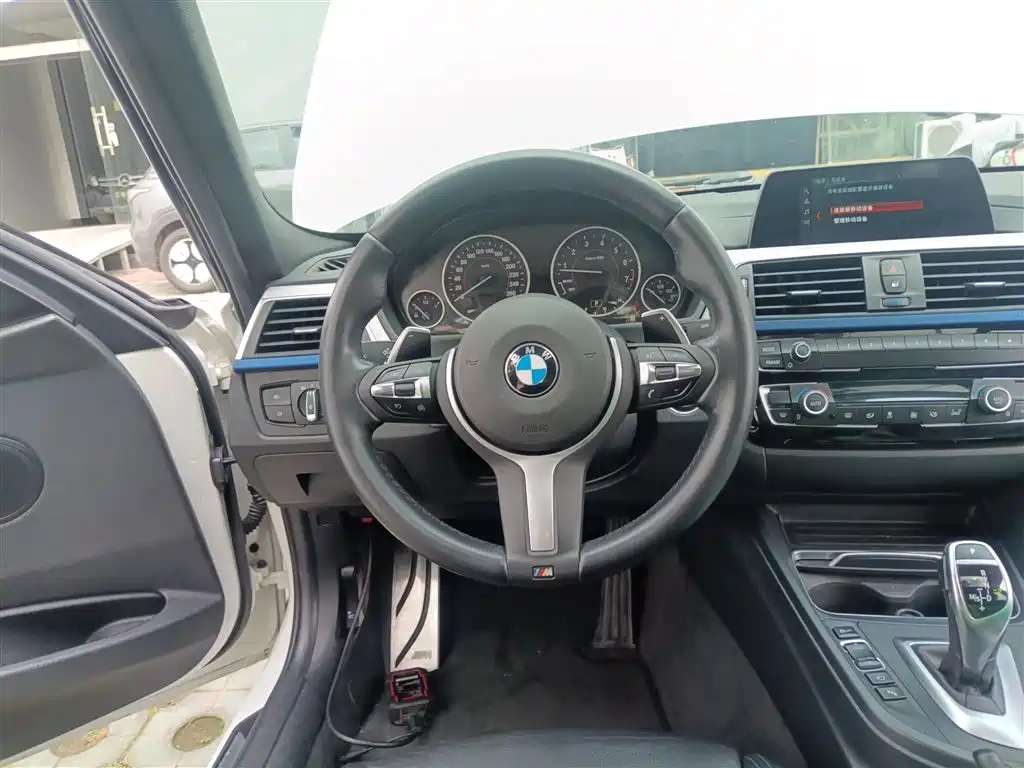 BMW 3 Series 2018 320i M Sport Package фото 7