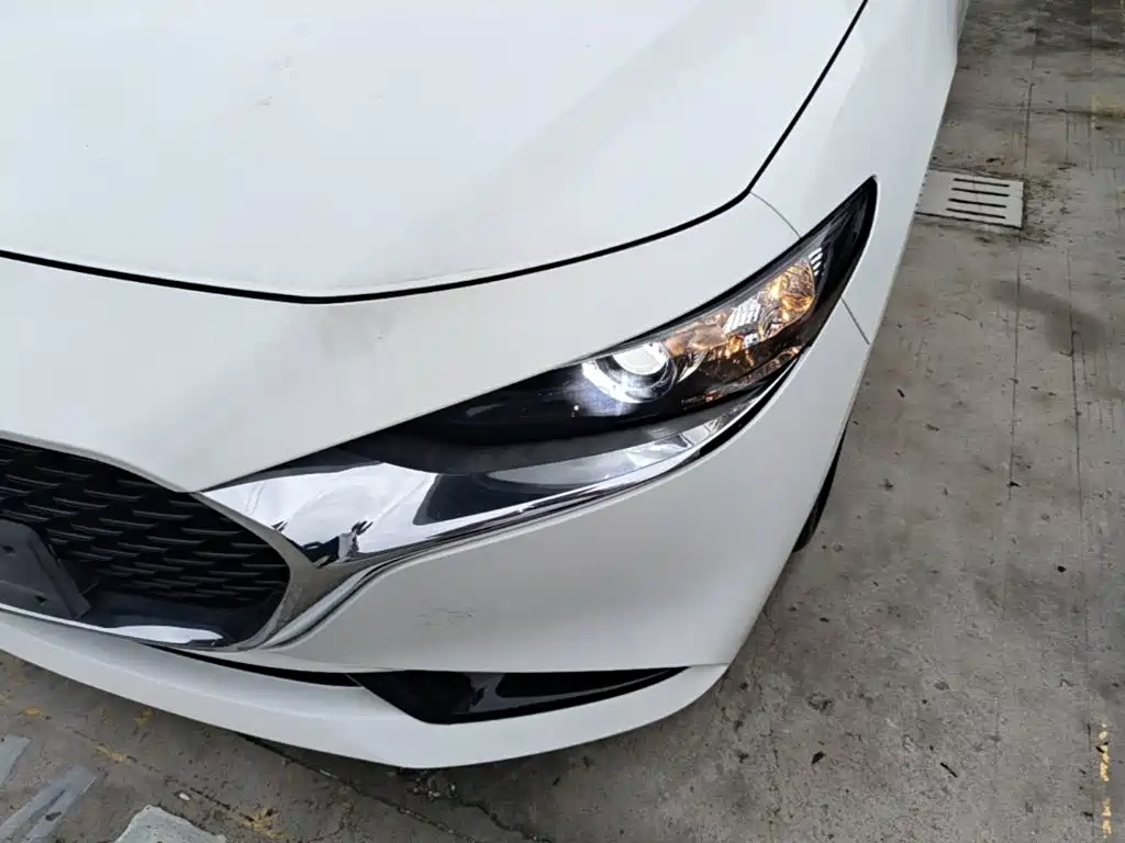 Mazda Mazda3 Axela 2025 2023 2.0L Auto Zhixuan