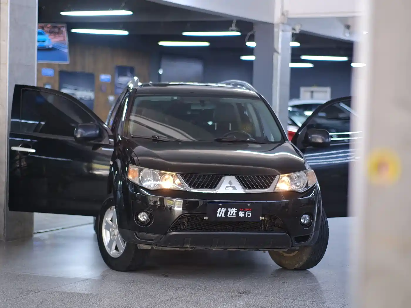 Mitsubishi Outlander (Import) 2009 2.4 Fashion