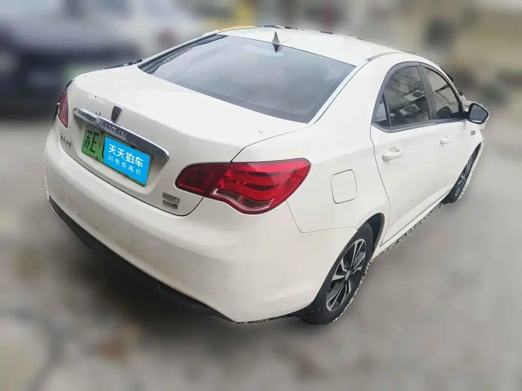 Roewe e550 2016 2016 Flagship Edition