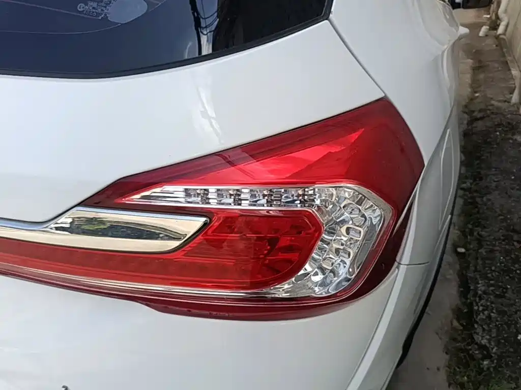 Baojun 310W 2020 2017 1.5L Manual Fashion China VI