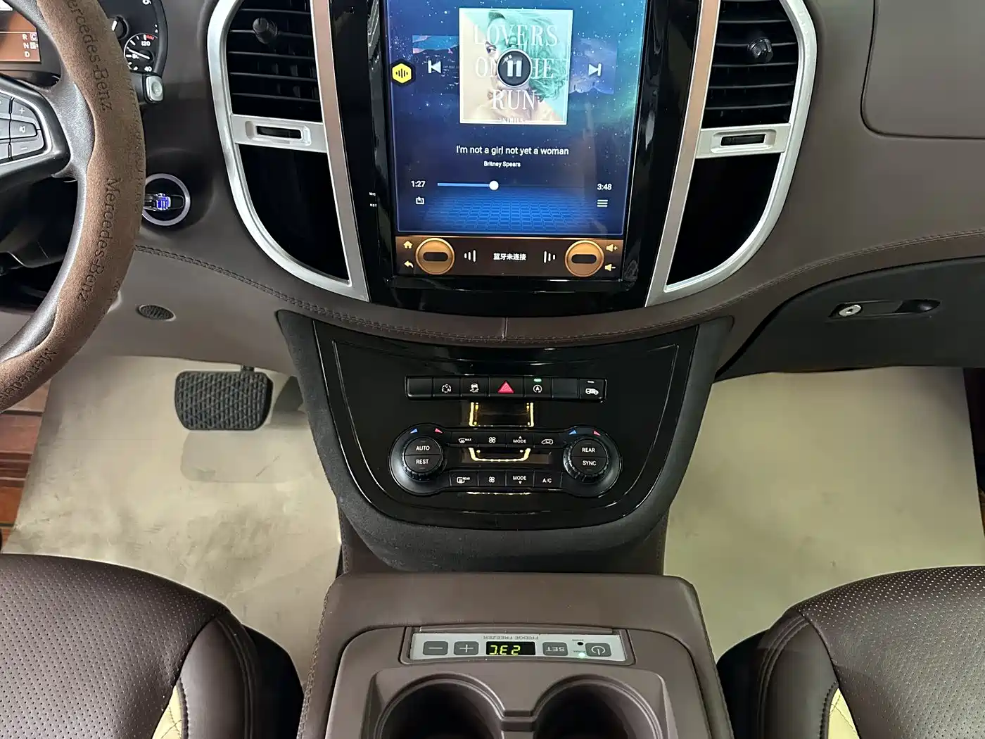 Mercedes-Benz Vito 2018 2.0T Elite Edition 7-seater China VI фото 6
