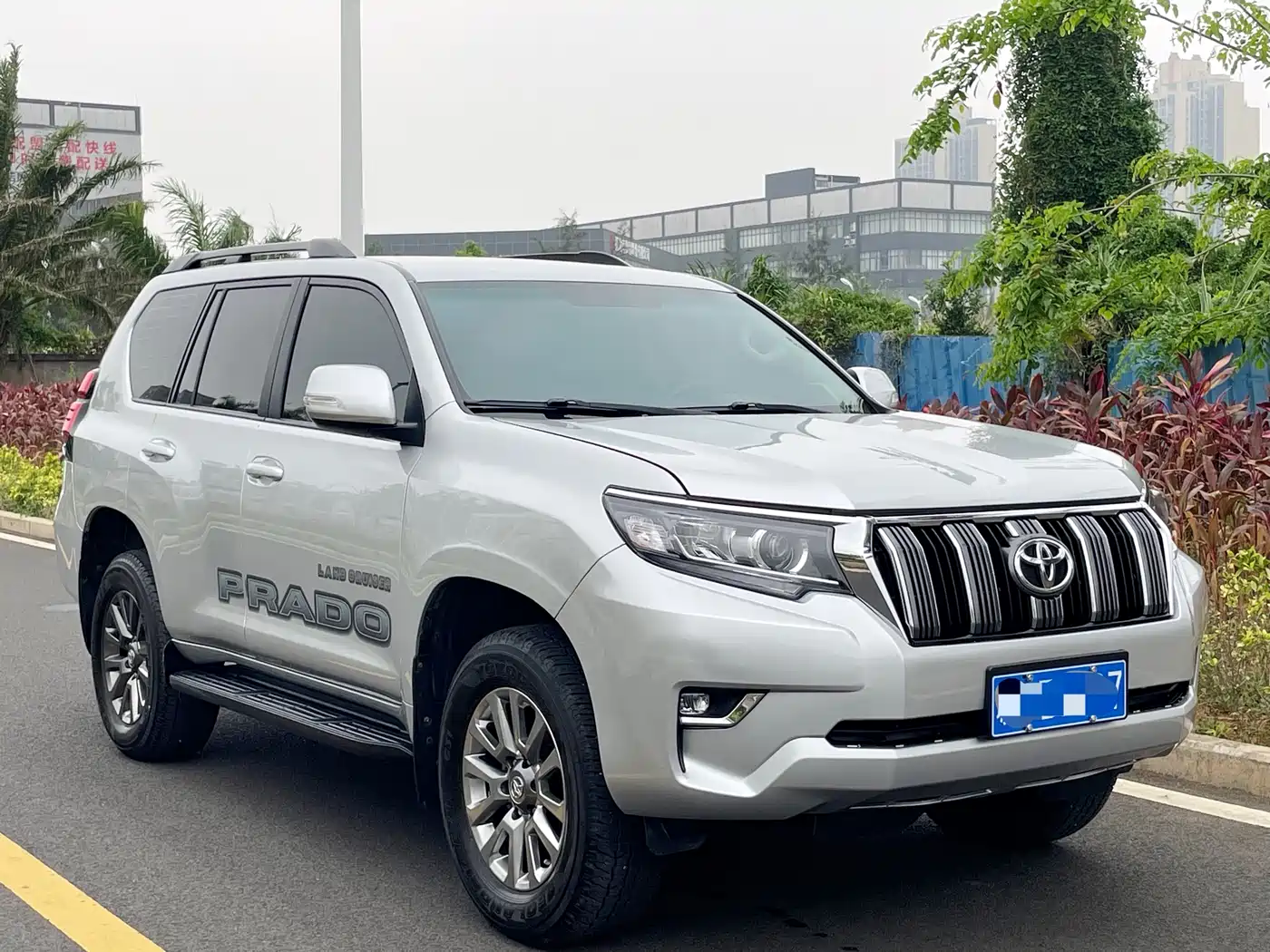 Toyota Prado (Import) 2010 2.7L Automatic Standard фото 4